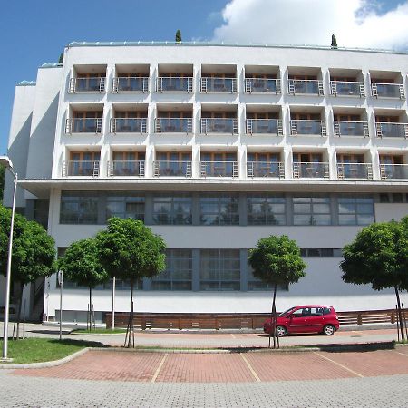 Hotel Debreceni Postas Udulo Exterior foto